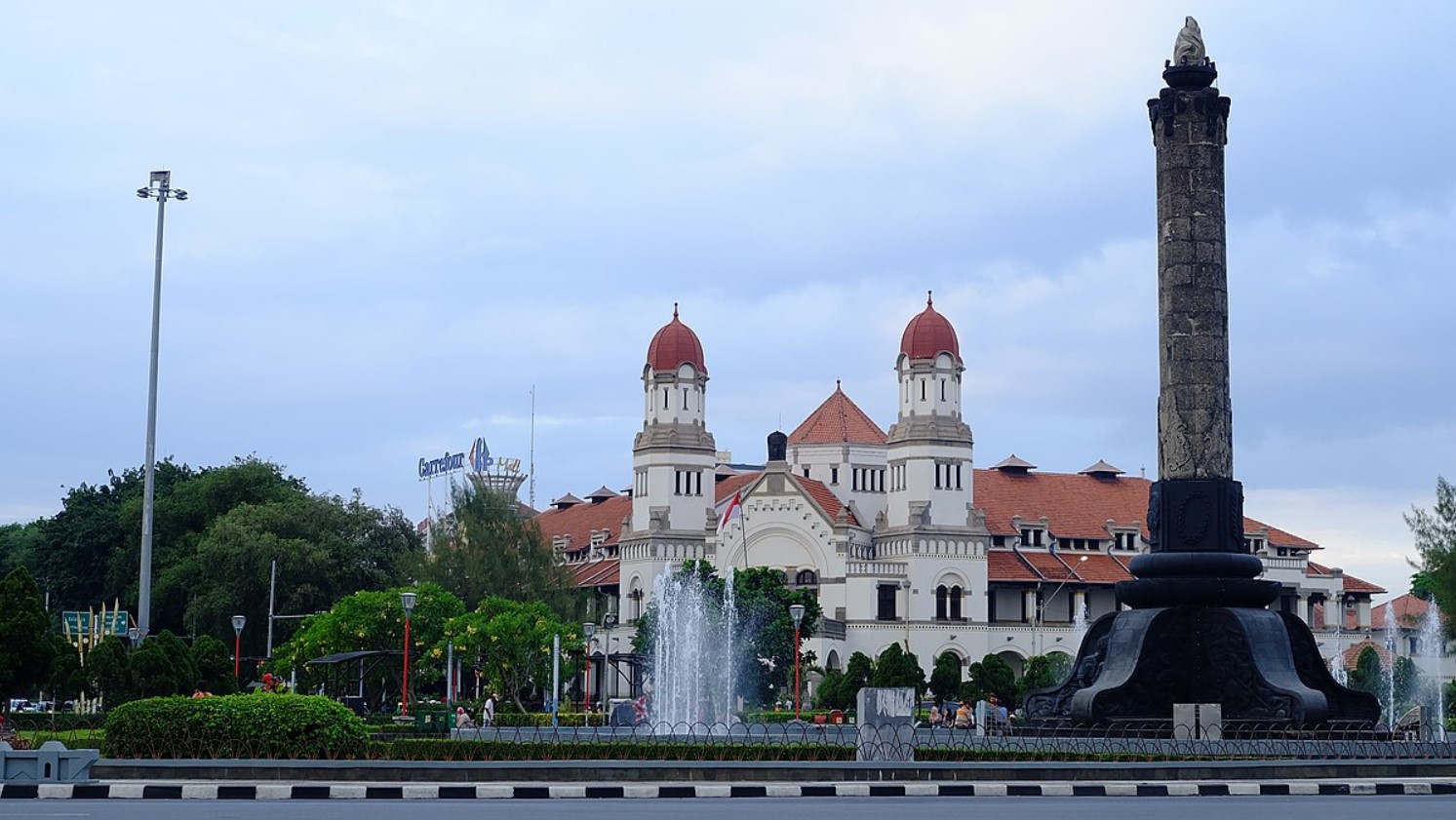 Tempat-Wisata-di-Semarang-Untuk-Keluarga-Dengan-Rating-Tertinggi