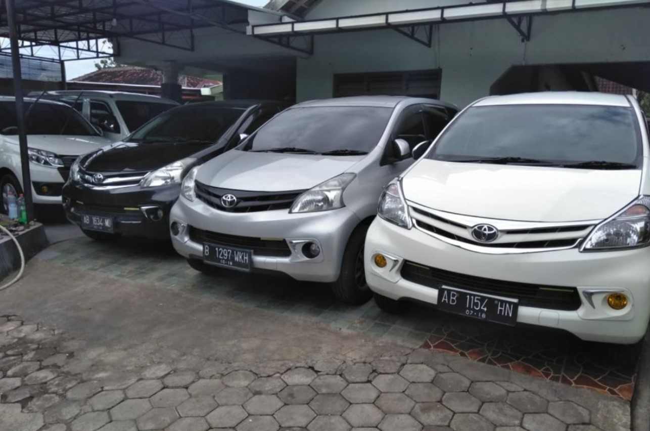 Rental-Mobil-Bogor-24-Jam-Dengan-Supir-Terpercaya